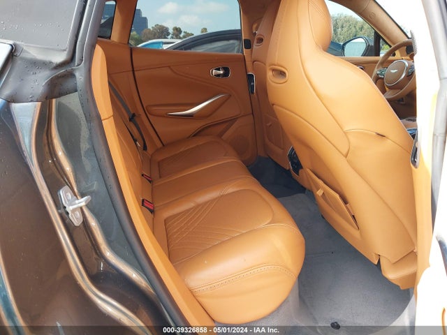 SCFVUJAW0MTV01530 Aston Martin DBX