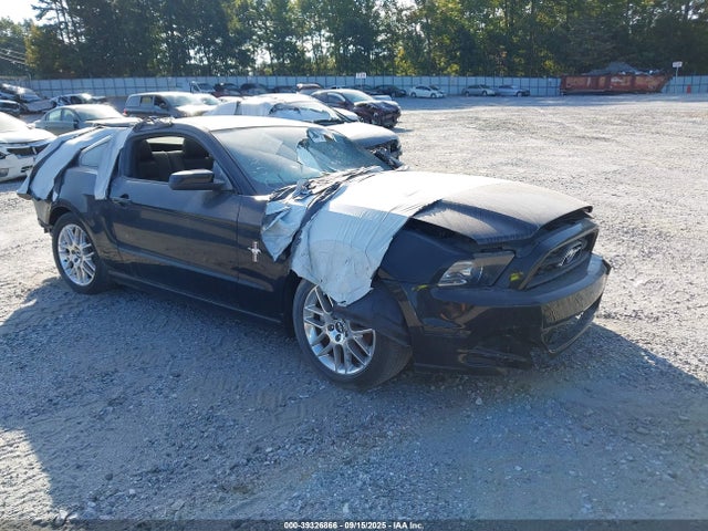 Продажа на аукционе авто 2014 Ford Mustang V6 Premium, vin: 1ZVBP8AM7E5253330, номер лота: 39326866