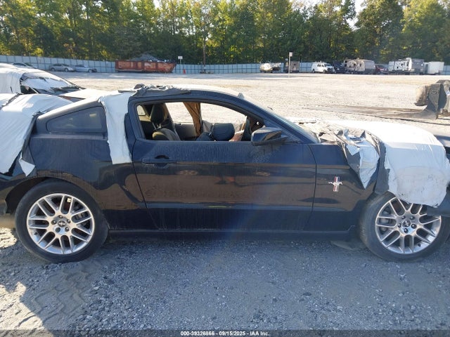 Продажа на аукционе авто 2014 Ford Mustang V6 Premium, vin: 1ZVBP8AM7E5253330, номер лота: 39326866