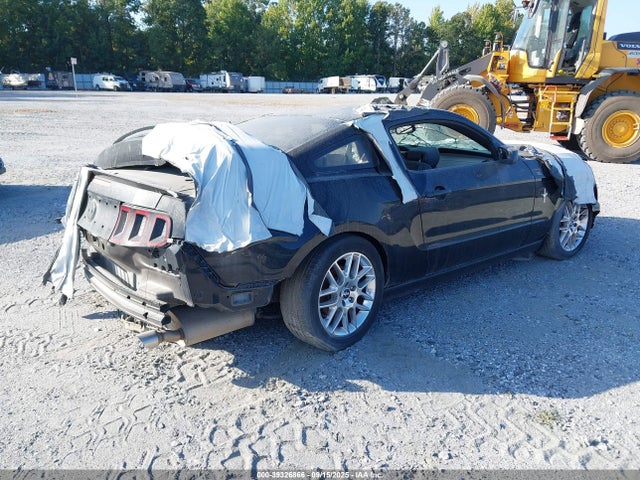 Продажа на аукционе авто 2014 Ford Mustang V6 Premium, vin: 1ZVBP8AM7E5253330, номер лота: 39326866