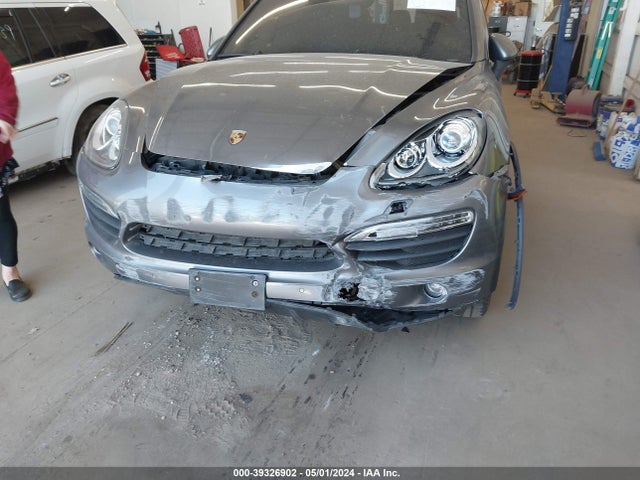 2011 PORSCHE CAYENNE WP1AB2A28BLA43074 Photo 5