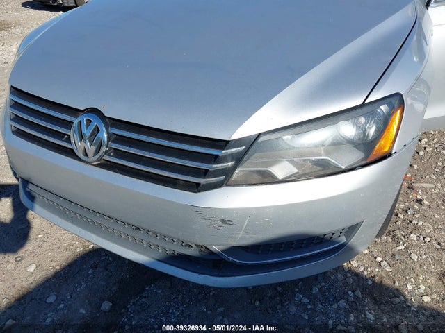 1VWAT7A30EC036237 Volkswagen Passat 1.8t Wolfsburg Edition
