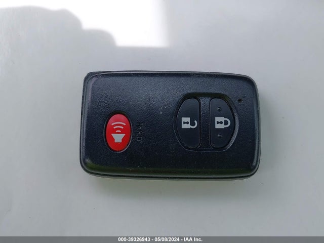 Toyota Prius Two 2015 JTDKN3DU1F1865863 Image 11
