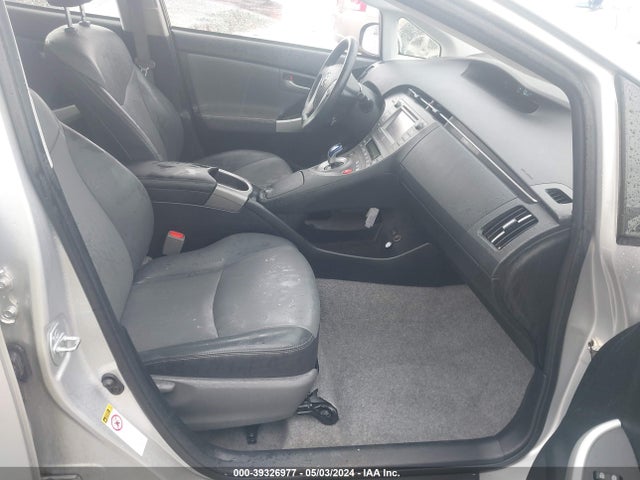 Toyota Prius Four 2014 JTDKN3DU4E1776030 Image 5