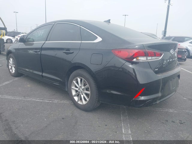 Hyundai SONATA SE 2018 5NPE24AF1JH623626 Image 3