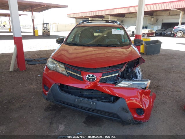 Toyota RAV4 LE 2015 2T3ZFREVXFW196791 Image 13