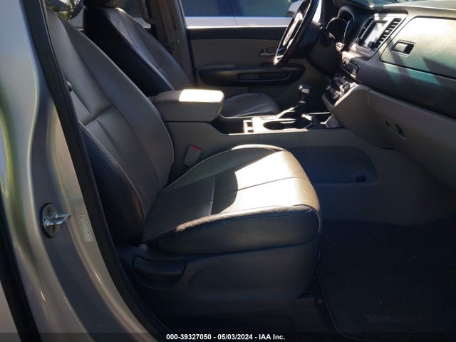 KIA SEDONA LX 2017 KNDMB5C10H6249002 Image 5