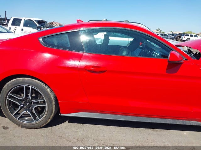 Ford Mustang Ecoboost Premium Fastback 2022 1FA6P8TH7N5115765 Image 13