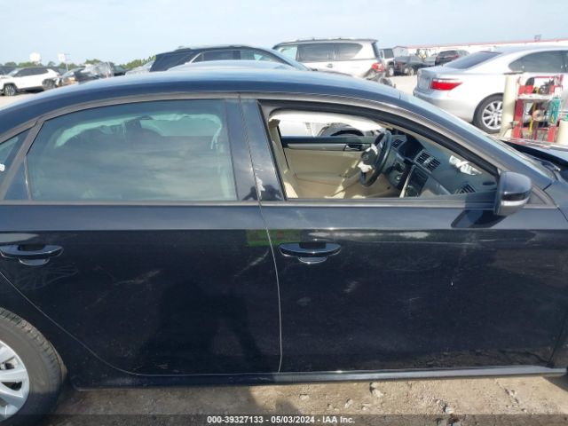 1VWAT7A36FC042397 Volkswagen Passat 1.8t Wolfsburg Edition