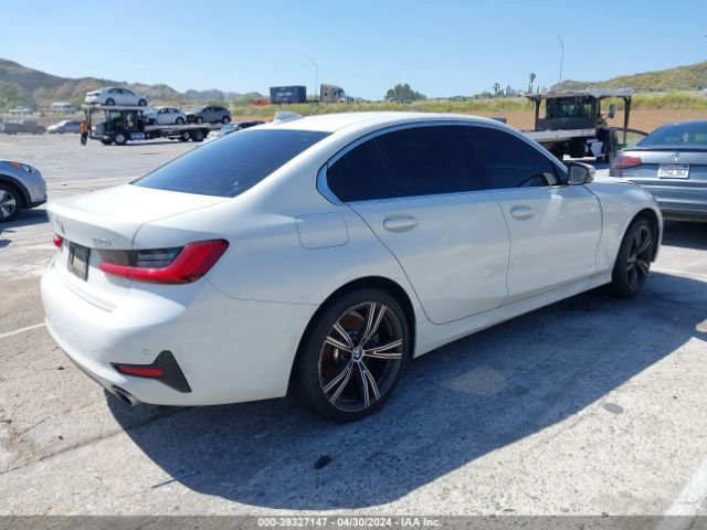 3MW5R1J04M8C12716 BMW 330I