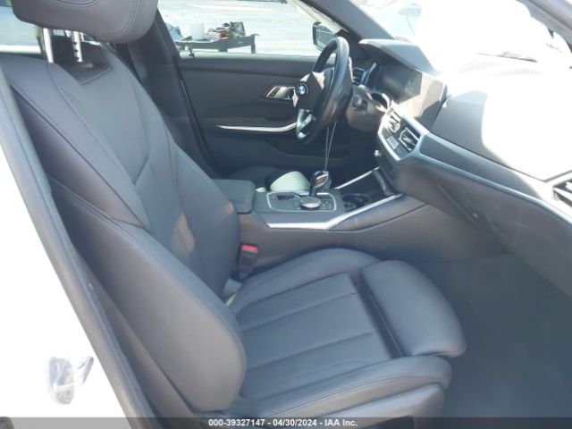 3MW5R1J04M8C12716 BMW 330I