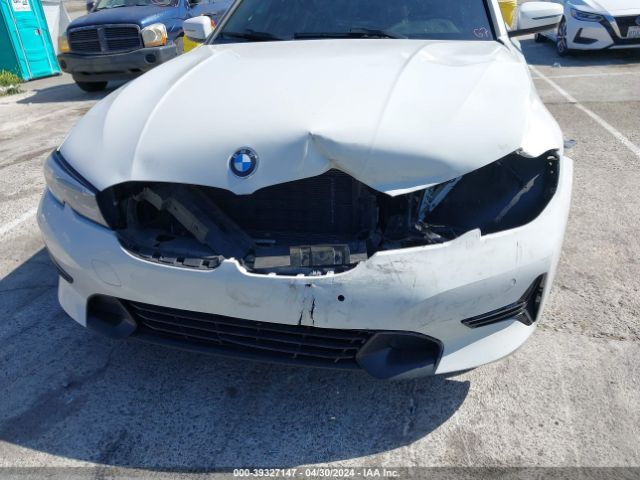 3MW5R1J04M8C12716 BMW 330I