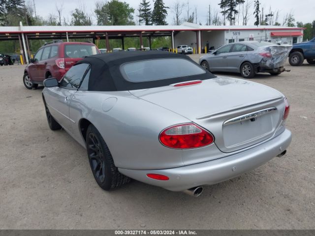 2002 JAGUAR XKR SAJDA42B22PA25338 Photo 2