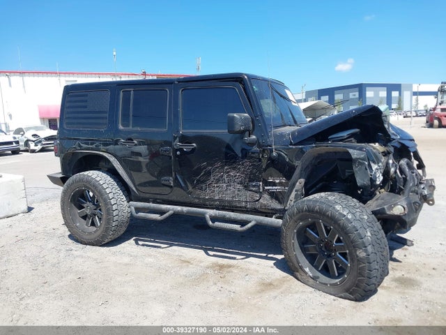 1C4BJWEG4HL733807 Jeep Wrangler Unlimited Sahara 4x4