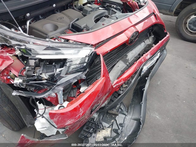Toyota Rav4 Xle 2023 2T3W1RFV0PW299008 Image 18