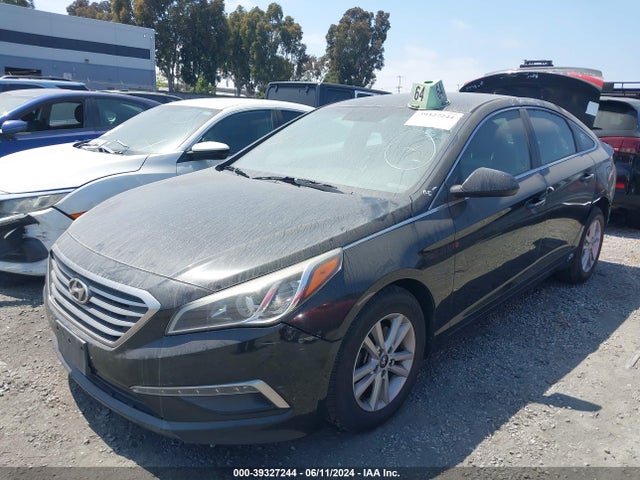 Hyundai SONATA SE 2015 5NPE24AF3FH014223 Image 2