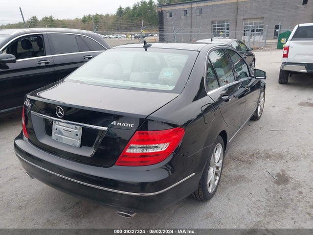 Mercedes-Benz C 300 2014 WDDGF8AB2EG246080 Image 4