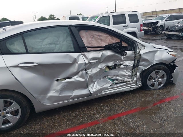 Chevrolet Cruze Ls Auto 2017 3G1BC5SM3HS523460 Image 6