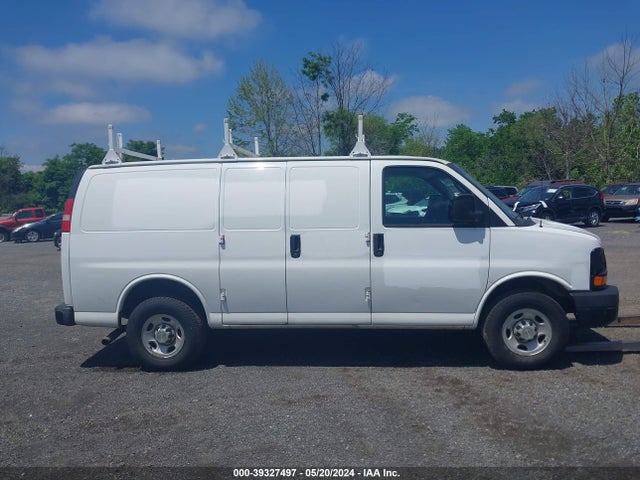 Chevrolet Express 2500 Work Van 2015 1GCWGFFF0F1105676 Image 13