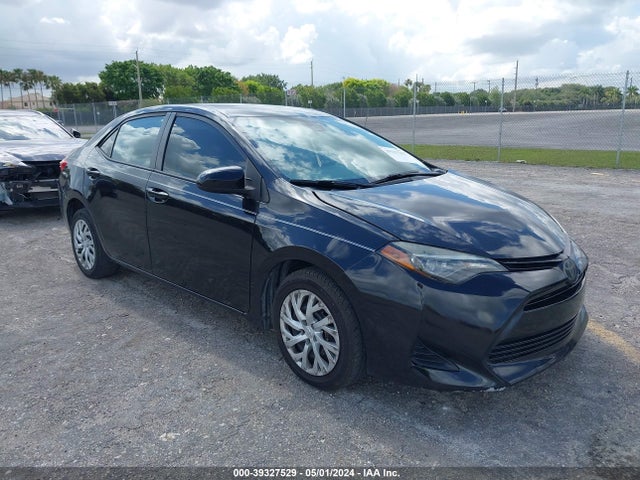 Toyota COROLLA LE 2019 5YFBURHE7KP942010 головне зображення