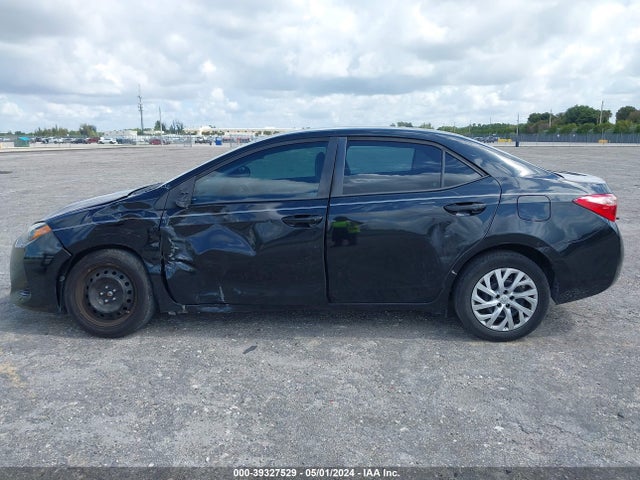 Toyota COROLLA LE 2019 5YFBURHE7KP942010 Image 6
