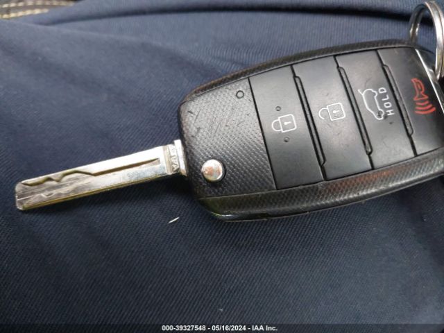 KNDJP3A59G7831641 KIA SOUL +