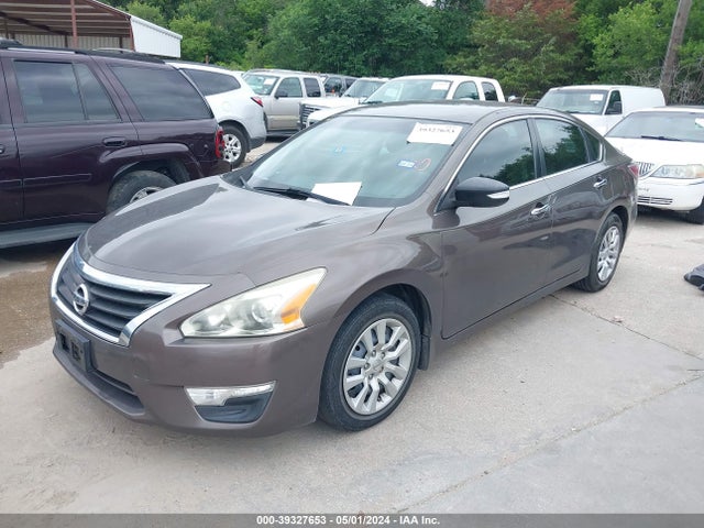 Nissan Altima 2.5 S 2015 1N4AL3AP9FC151991 Image 2