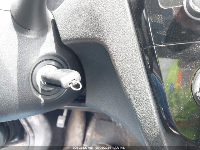 Nissan ROGUE S 2017 JN8AT2MV9HW008611 Image 11