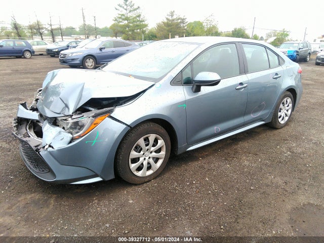Toyota COROLLA LE 2022 5YFEPMAE4NP363014 Image 2