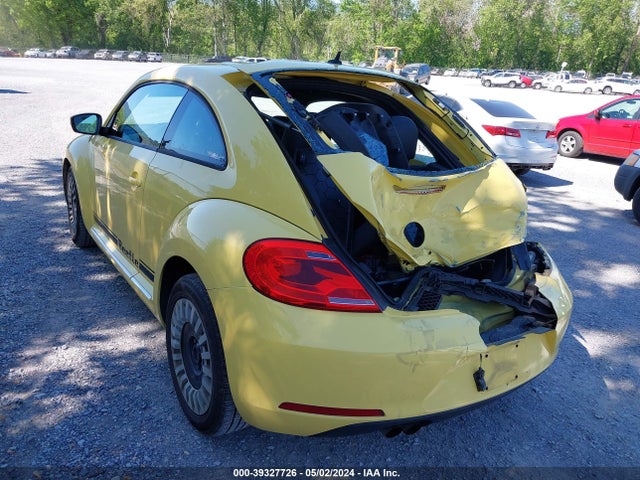 39327726 :رقم المزاد ، 3VWJP7AT3DM658770 vin ، 2013 Volkswagen Beetle 2.5l مزاد بيع