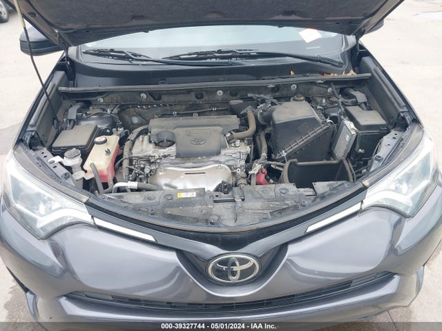 Toyota RAV4 LE 2018 JTMZFREV8JJ182508 Image 10