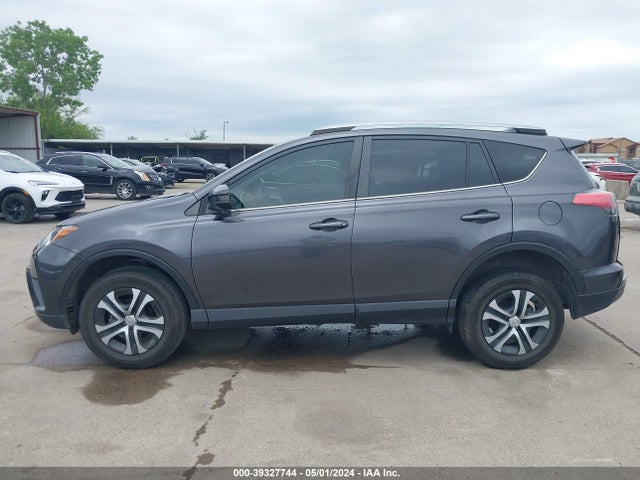 Toyota RAV4 LE 2018 JTMZFREV8JJ182508 Image 14