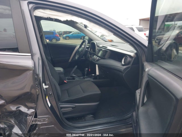 Toyota RAV4 LE 2018 JTMZFREV8JJ182508 Image 5