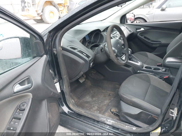 Ford FOCUS SE 2014 1FADP3F22EL227791 Image 5