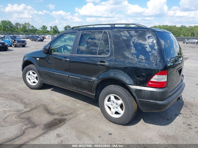 2000 Mercedes-benz Ml 320 მანქანა იყიდება აუქციონზე, vin: 4JGAB54E3YA160182, აუქციონის ნომერი: 39327800