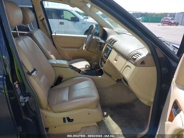 2000 Mercedes-benz Ml 320 მანქანა იყიდება აუქციონზე, vin: 4JGAB54E3YA160182, აუქციონის ნომერი: 39327800