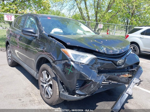 Toyota RAV4 LE 2018 2T3ZFREV6JW437237 главное изображение