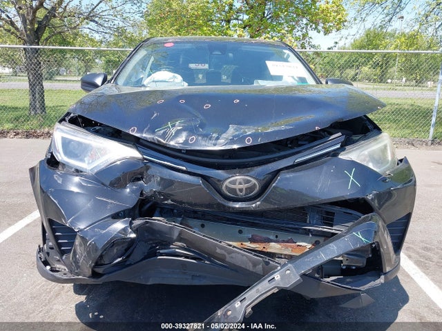 Toyota RAV4 LE 2018 2T3ZFREV6JW437237 Image 12