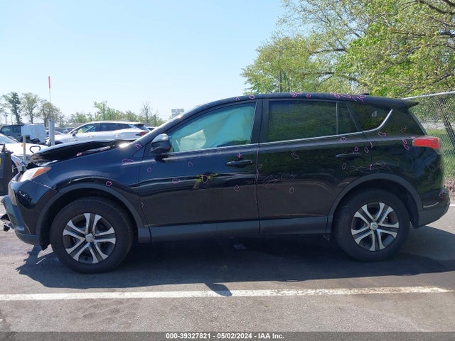 Toyota RAV4 LE 2018 2T3ZFREV6JW437237 Image 14