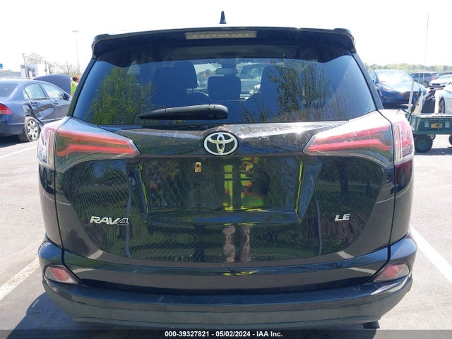 Toyota RAV4 LE 2018 2T3ZFREV6JW437237 Image 16