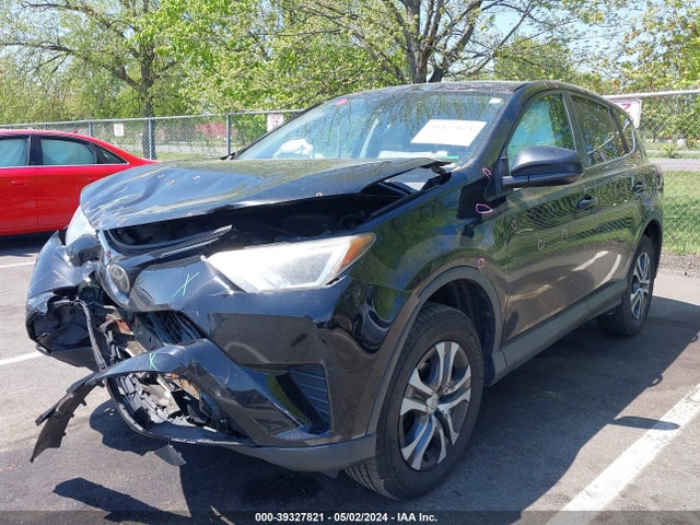 Toyota RAV4 LE 2018 2T3ZFREV6JW437237 Image 2