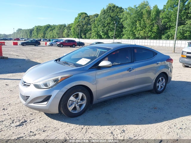 Hyundai ELANTRA SE 2015 5NPDH4AE7FH600201 Image 2