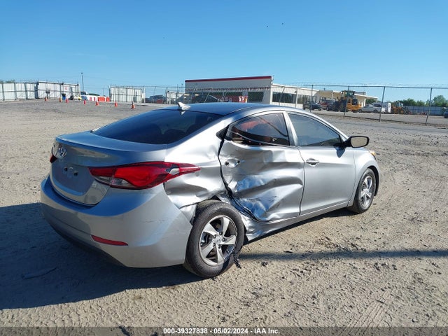 Hyundai ELANTRA SE 2015 5NPDH4AE7FH600201 Image 4
