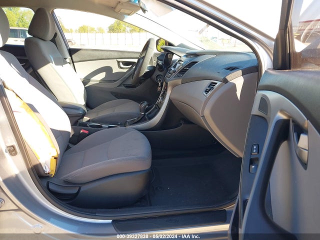 Hyundai ELANTRA SE 2015 5NPDH4AE7FH600201 Image 5