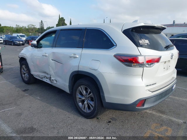 Toyota Highlander Le Plus V6 2016 5TDZKRFH7GS180653 Image 3