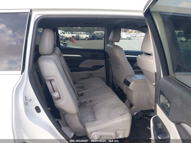 Toyota Highlander Le Plus V6 2016 5TDZKRFH7GS180653 Image 8