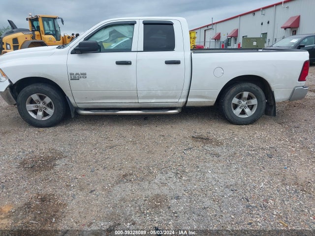 1C6RR6FG5KS630146 RAM 1500 Classic Tradesman Quad Cab 4x2 6'4 Box
