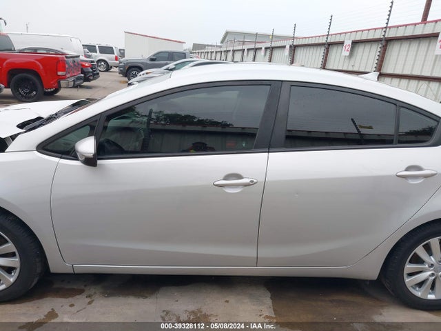 KIA FORTE LX 2016 KNAFX4A65G5604945 Image 14