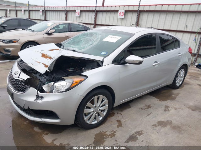 KIA FORTE LX 2016 KNAFX4A65G5604945 Image 2