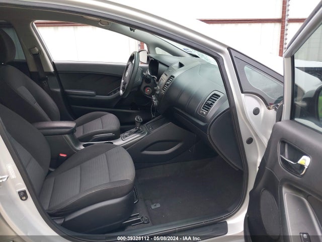 KIA FORTE LX 2016 KNAFX4A65G5604945 Image 5